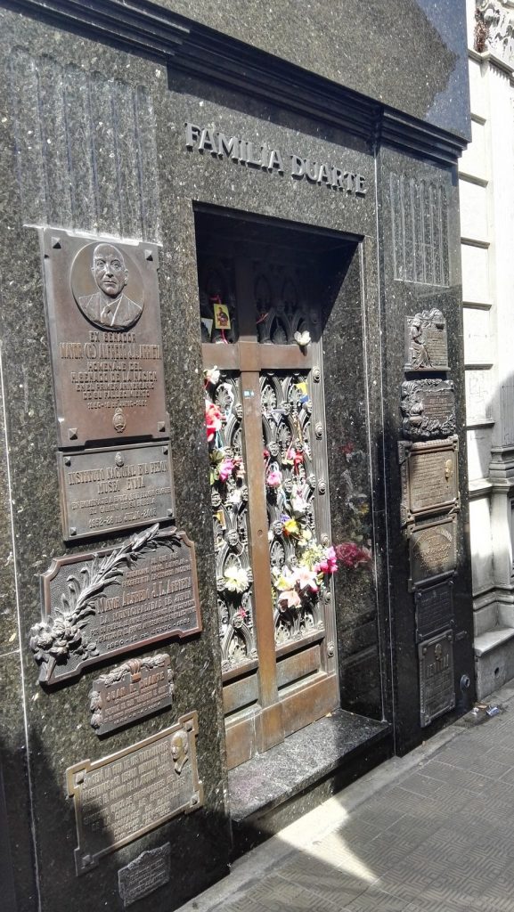 Eva Perón (Evita) sírja a Recoleta negyedben, Buenos Aires, Argentína