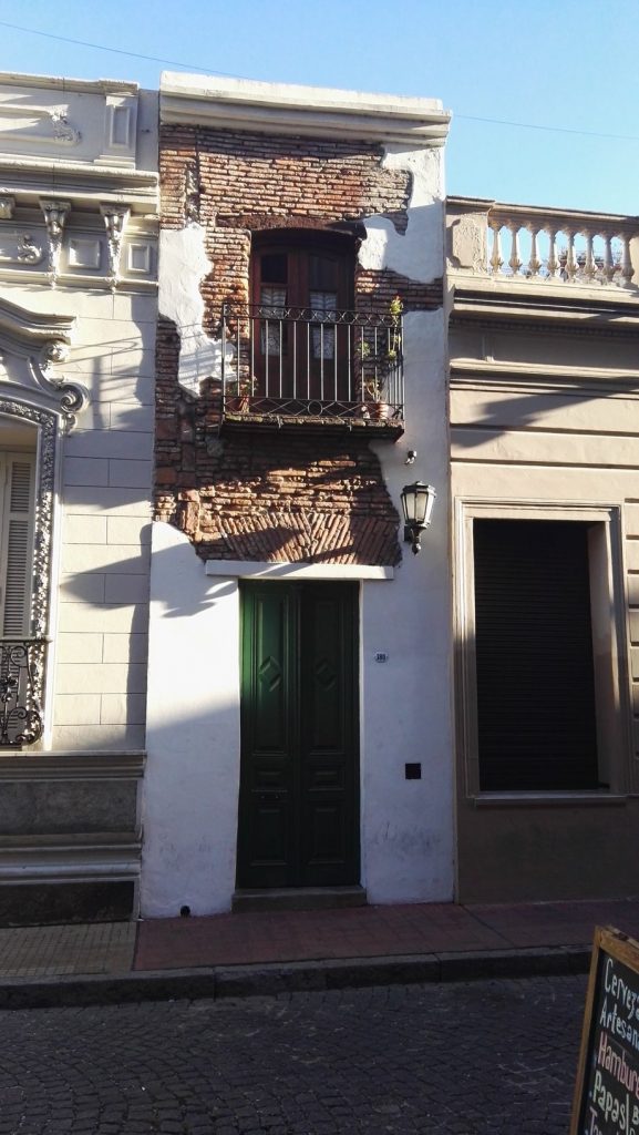 A Casa Mínima, a két méter széles ház, Buenos Aires, Argentína