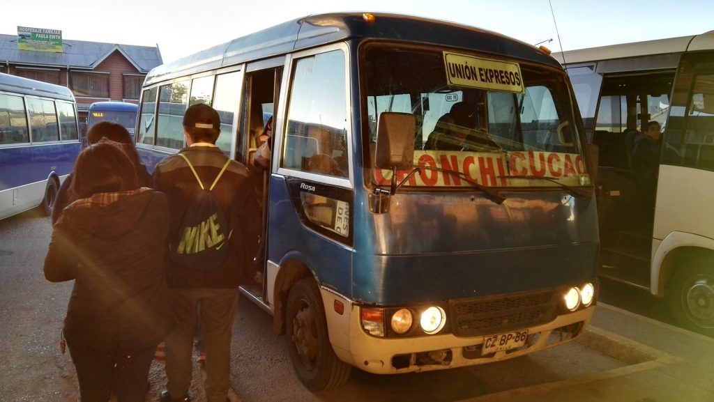 Távolsági buszjárat Castróból, Chiloé, Chile