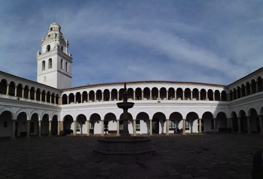 A Sucrei Egyetem udvara