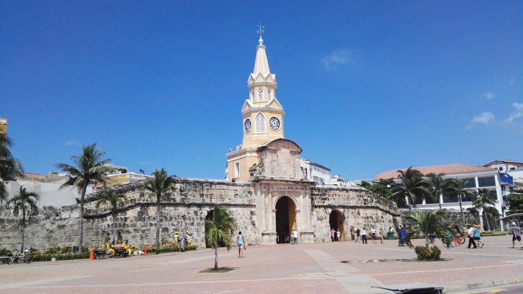 A történelmi Cartagena egyik főkapuja a Torre del Reloj óratorony