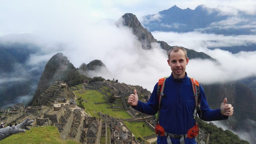 István Machu Picchu előtt állva
